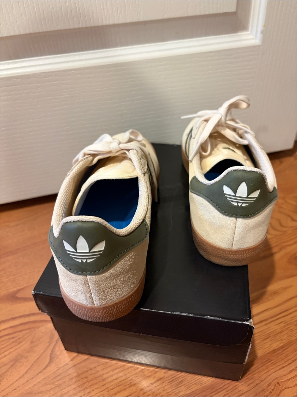Adidas Gazelle Sneakers - Picture 2 of 5